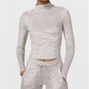 Lululemon All Aligned Mock Neck Ling Sleeve Crushed Velvet Top in White | Size:4